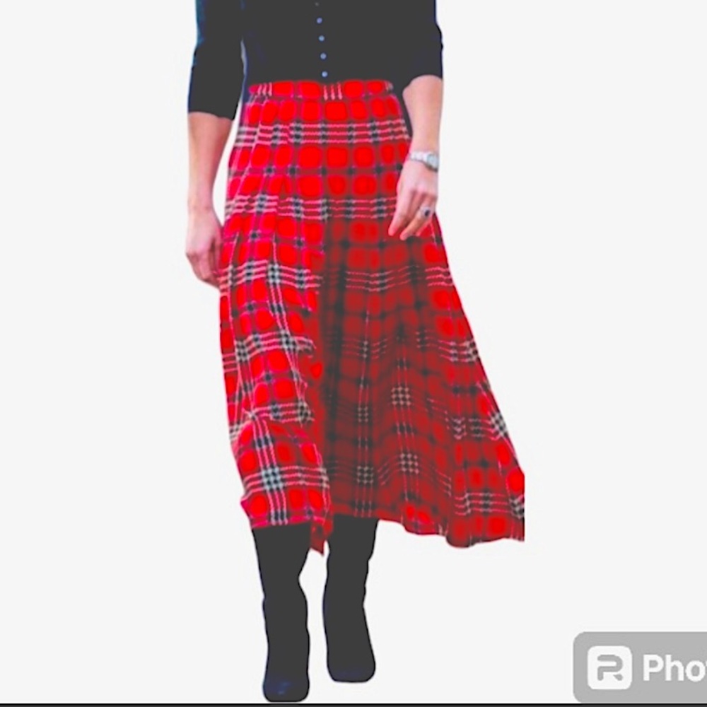 Lochavon Scotland Made Red Plaid Tartan Pleated 💯 Wool Size 14
